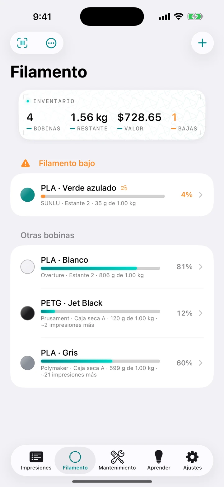 El inventario de filamento, con cada bobina y su material, color, gramos restantes y cuántas impresiones le quedan a tu ritmo.